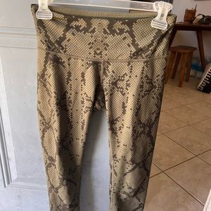 Lulu lemon size 2 leggings